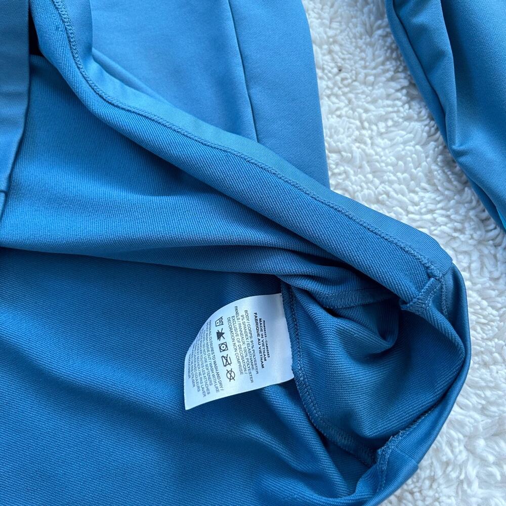 Nike Womens Sz M Dri-Fit Long Sleeve Blue Running Athleisure Luxe Preppy Sports - Picture 7 of 7